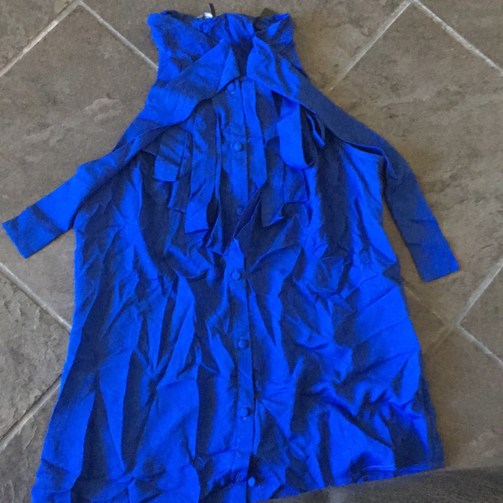 Brand NEW Top